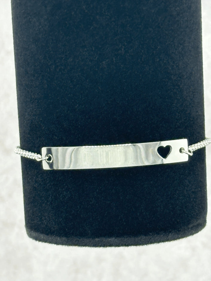 Elegant Adjustable Curved Bar Bracelet with Heart in 18K Gold PVD Stainless Steel